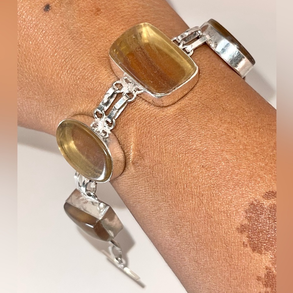 Translucent Fluorite Bracelet - Picture 2 of 7